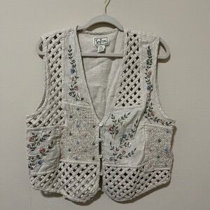 vintage tantrum vest w/ embroidered flowers